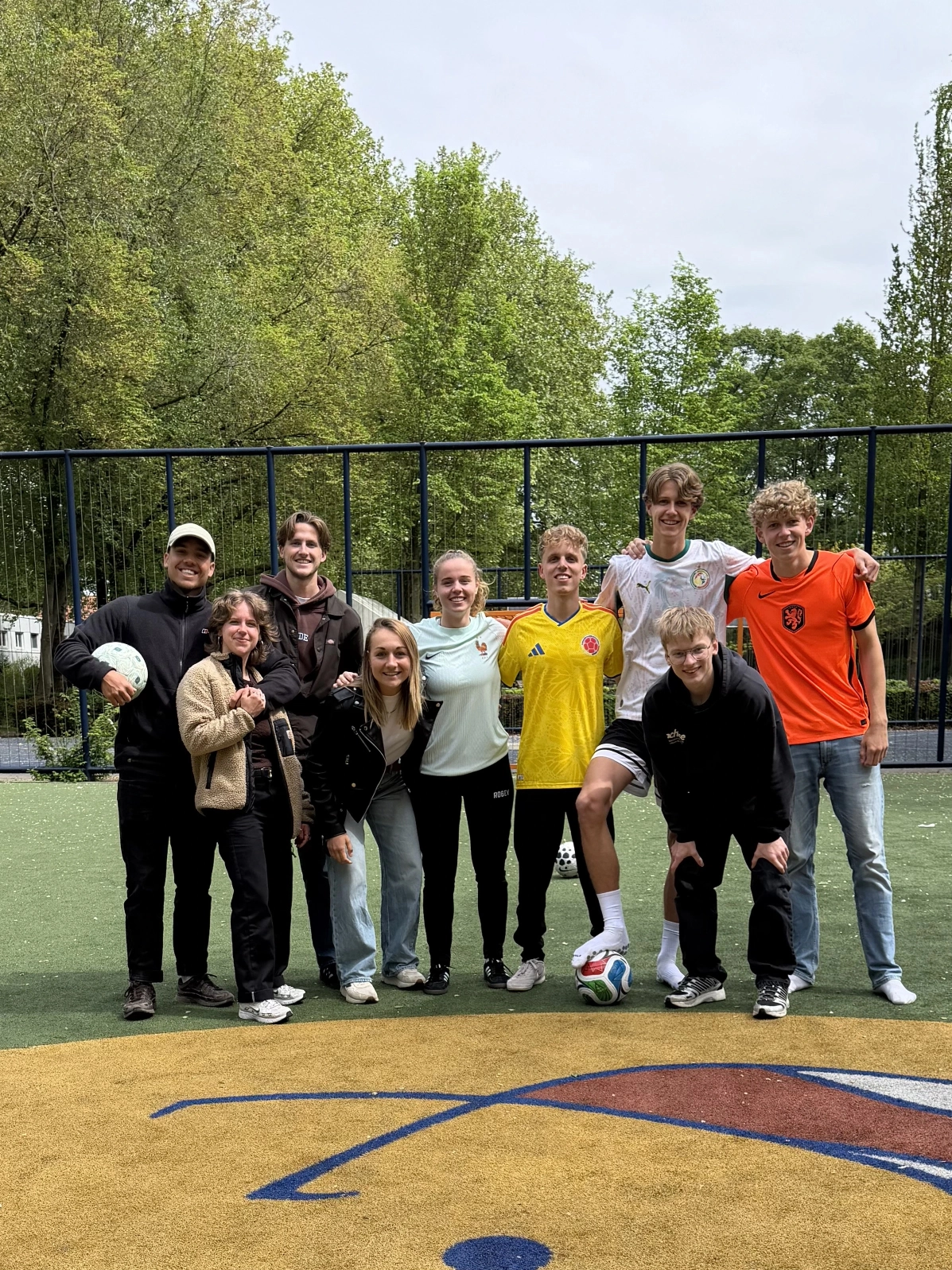 Portret van Renate, marketeer bij PassaVoetbal
